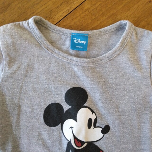 Disney(ディズニー)のミッキー Tシャツ 100cm キッズ/ベビー/マタニティのキッズ服男の子用(90cm~)(Tシャツ/カットソー)の商品写真