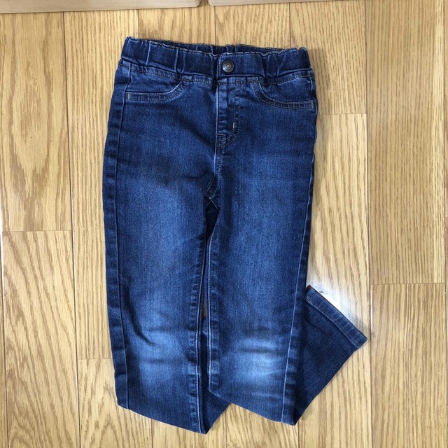 GU(ジーユー)のGUデニム　サイズ120 キッズ/ベビー/マタニティのキッズ服男の子用(90cm~)(パンツ/スパッツ)の商品写真