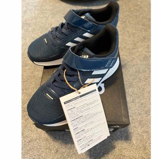 アディダス(adidas)の（値下げ）新品　adidas スニーカー18センチ(スニーカー)