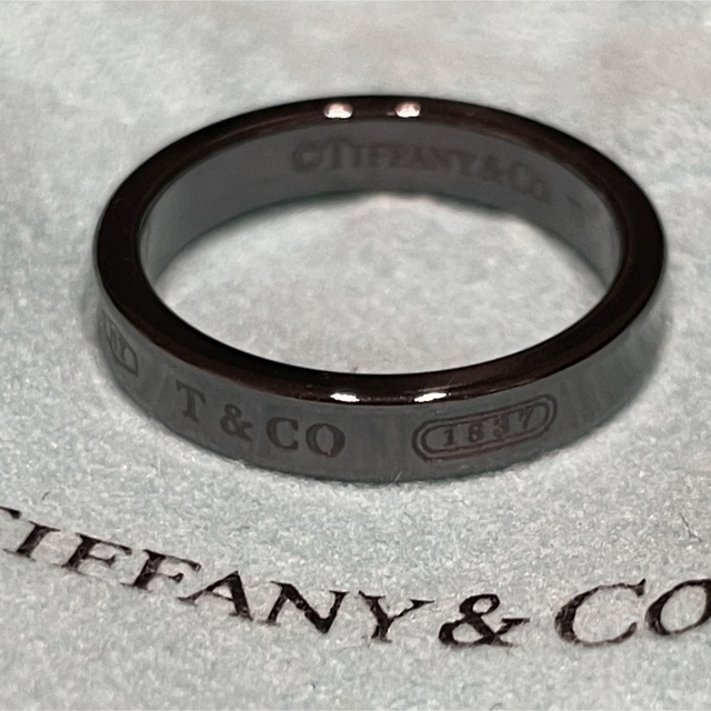 Tiffany & Co.(ティファニー)の【美品】Tiffany & Co.1837 ナローリング 19号 ブラックチタン メンズのアクセサリー(リング(指輪))の商品写真