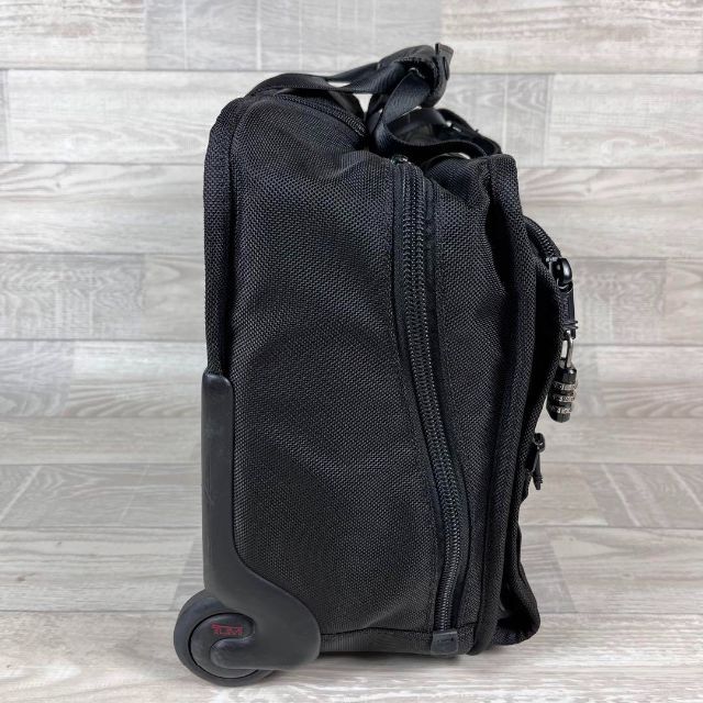 TUMI トゥミ ウィールドコンパクト トラベル キャリーケース 26102DH