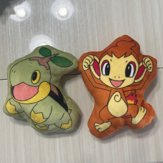 ポケモン(ポケモン)の【新品】ポケモン/ポーチ（ヒコザル＆ナエトル） エンタメ/ホビーのおもちゃ/ぬいぐるみ(キャラクターグッズ)の商品写真