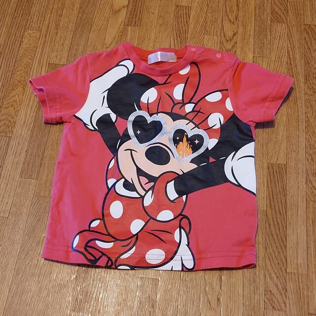 Disney(ディズニー)のディズニーリゾートTシャツ　90 キッズ/ベビー/マタニティのキッズ服男の子用(90cm~)(Tシャツ/カットソー)の商品写真