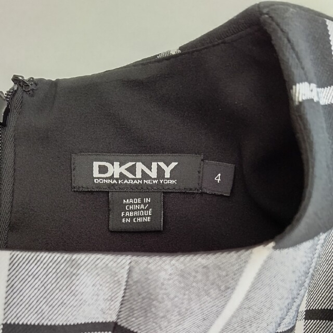 DKNY(ダナキャランニューヨーク)の美品✨　ＤＫＮＹ　ダナキャランニューヨーク　　チェック柄 ワンピ レディースのワンピース(ミニワンピース)の商品写真