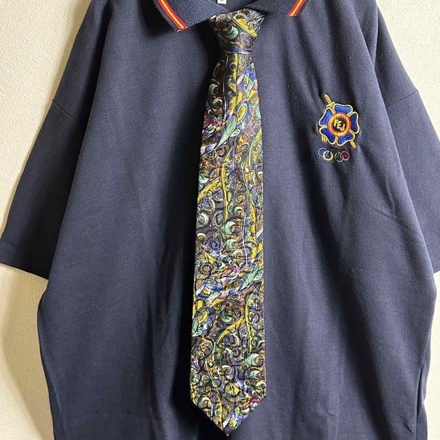 ポロシャツ×ネクタイ　Lサイズ　刺繍ロゴ　オリンピックロゴ　総柄ネクタイ　古着
