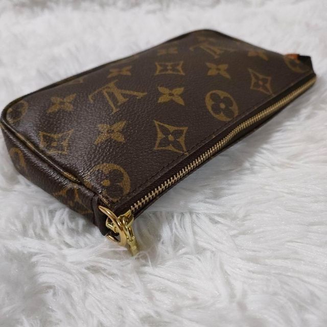 LOUIS VUITTON マルチ ポーチ