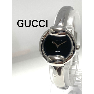 グッチ(Gucci)の美品！　GUCCI グッチ　電池新品　レディース腕時計　バングルウォッチ(腕時計)