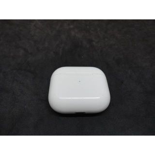 アップル(Apple)のApple純正 AirPods 第3世代用　ワイヤレス充電器のみ(ヘッドフォン/イヤフォン)