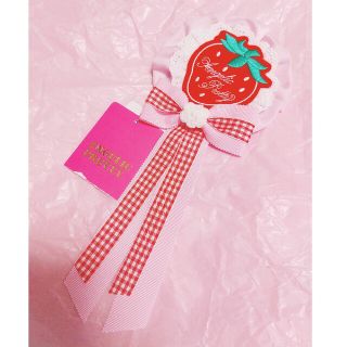 angelic pretty sweet strawberry ブローチ　新品