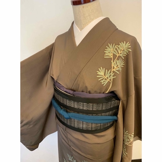 松葉柄金駒刺繍訪問着 ブラウンの通販 by KIMONO皐月's shop｜ラクマ
