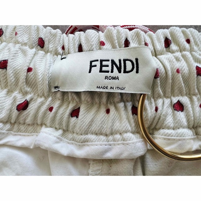 FENDI(フェンディ)の美品    FENDI  ショートパンツ　36 レディースのパンツ(ショートパンツ)の商品写真