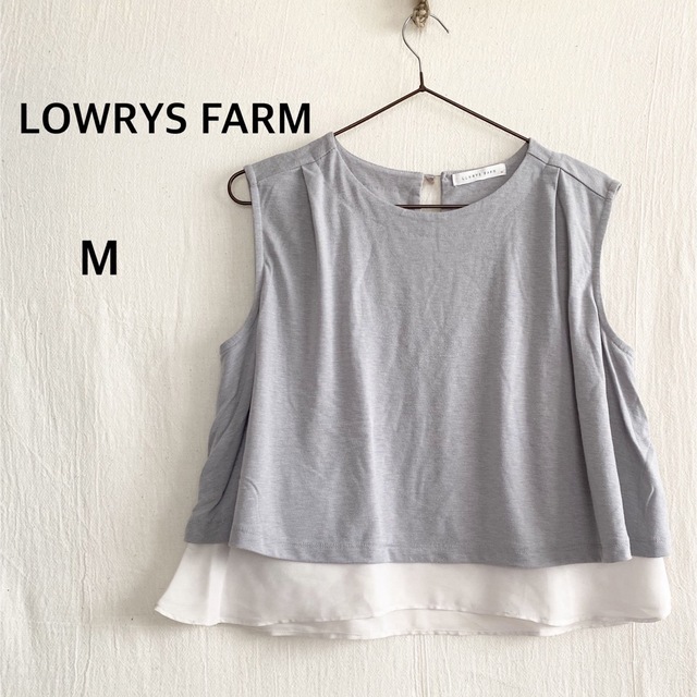 LOWRYS FARM(ローリーズファーム)のLOWRYS FARM ローリーズファーム　グレー　ノースリーブ　トップス レディースのトップス(カットソー(半袖/袖なし))の商品写真