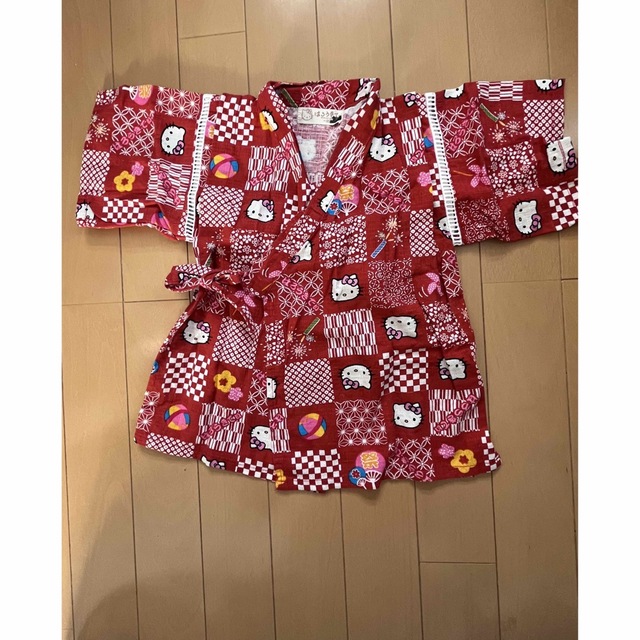 ハローキティ(ハローキティ)のハローキティ　甚平　95サイズ キッズ/ベビー/マタニティのキッズ服女の子用(90cm~)(甚平/浴衣)の商品写真