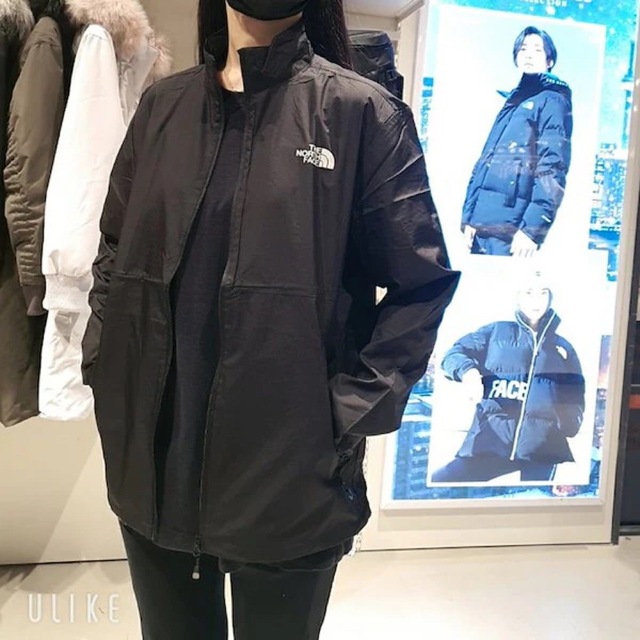 THE NORTH FACE(ザノースフェイス)のM☆ノースフェイス　ナイロンジャケット　トレーニングウェア　フライハイ メンズのジャケット/アウター(ナイロンジャケット)の商品写真