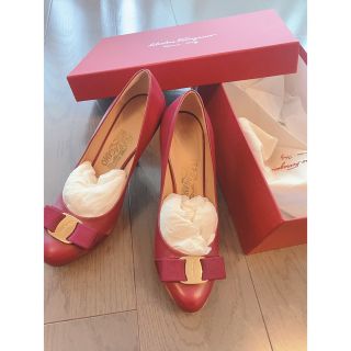 サルヴァトーレフェラガモ(Salvatore Ferragamo)のフェラガモパンプス　ピンクパープル(ハイヒール/パンプス)