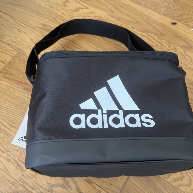 adidas(アディダス)の激安★これからの季節に助かる保冷バッグ★adidas スポーツ/アウトドアのアウトドア(その他)の商品写真