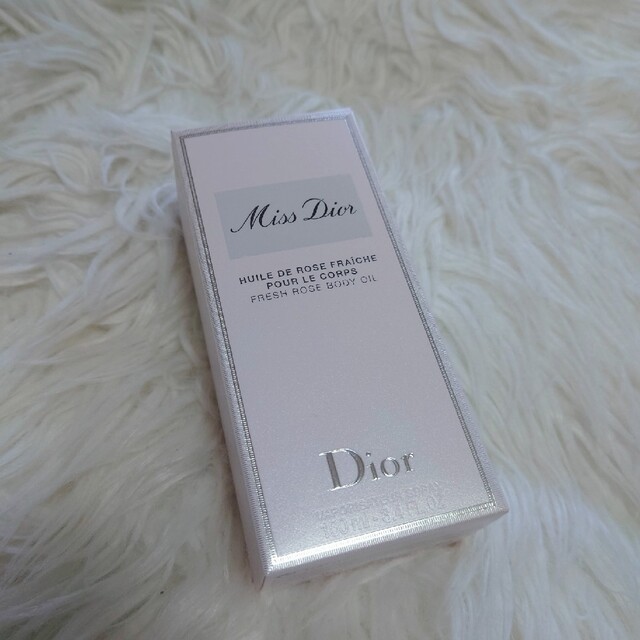 Christian Dior(クリスチャンディオール)のディオール　Dior  ボディオイル コスメ/美容のボディケア(ボディオイル)の商品写真