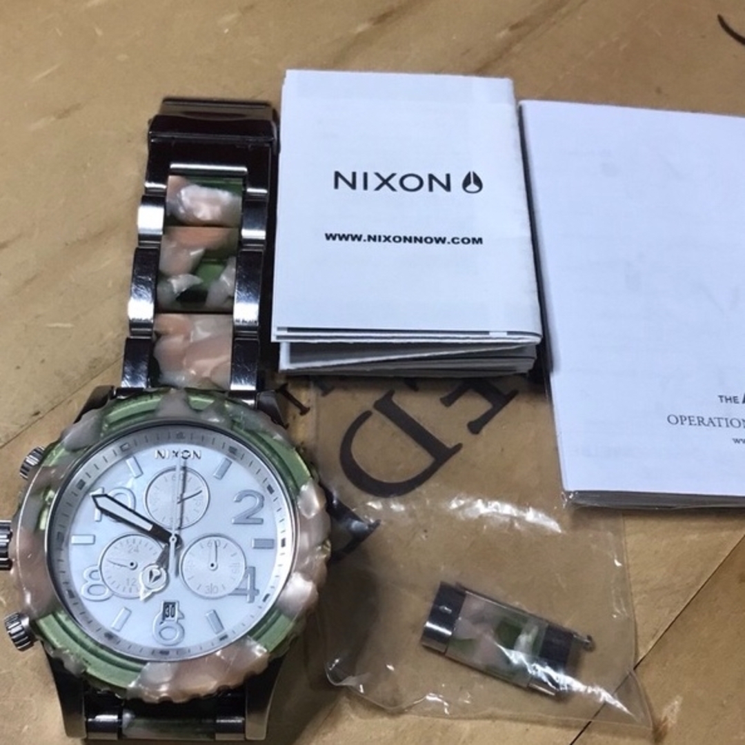 【美品】電池交換済み　NIXON ニクソン THE42-20Tide