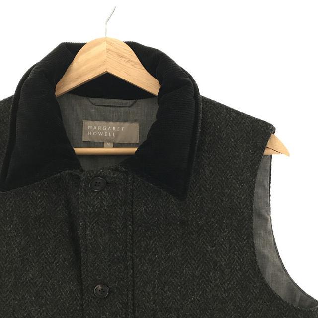 【美品】  MARGARET HOWELL / マーガレットハウエル | × HARRIS TWEED / ハリスツイード 別注 チンストラップ付き ウール ヘリンボーン ダウンベスト 襟内コーデュロイ | M | グレー | メンズ