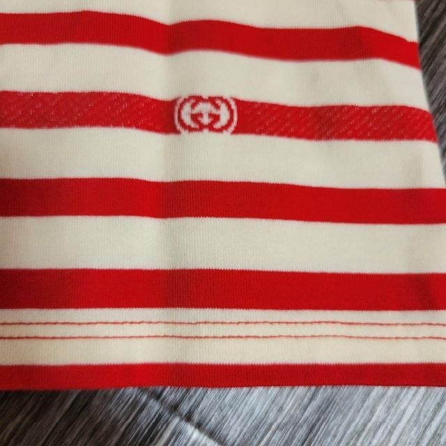 Gucci - GUCCI タグ付き ボーダー ロゴ Tシャツ 可愛い プレゼント