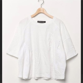 メルシーボークー(mercibeaucoup)のメルシーボークー ミニウスウラケ タックTシャツ　白　サイズ1(Tシャツ(半袖/袖なし))