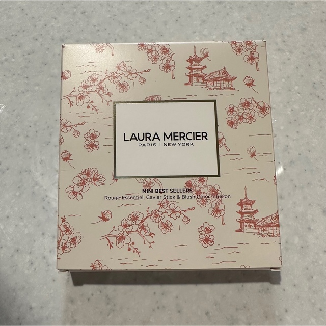 laura mercier(ローラメルシエ)のローラ　メルシエ　プティ コレクシオン ベストカラー コスメ/美容のキット/セット(コフレ/メイクアップセット)の商品写真