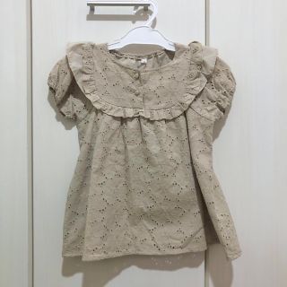 シマムラ(しまむら)の秋カラー！しまむらjuo♡100サイズ♡半袖フリルブラウス♡パンチングレース(Tシャツ/カットソー)