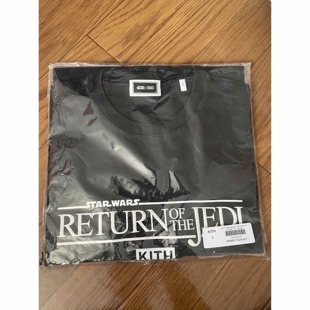 即完売】 Kith Luke Poster Vintage Tee Sサイズ | escolalf.com.br