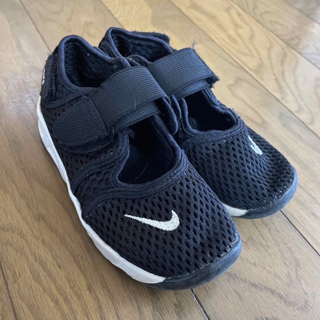 NIKE(ナイキ)のNIKE エアリフト　16センチ キッズ/ベビー/マタニティのキッズ靴/シューズ(15cm~)(サンダル)の商品写真