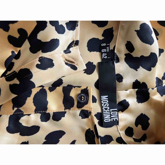 MOSCHINO(モスキーノ)のラヴ　モスキーノ　 レディースのトップス(シャツ/ブラウス(長袖/七分))の商品写真