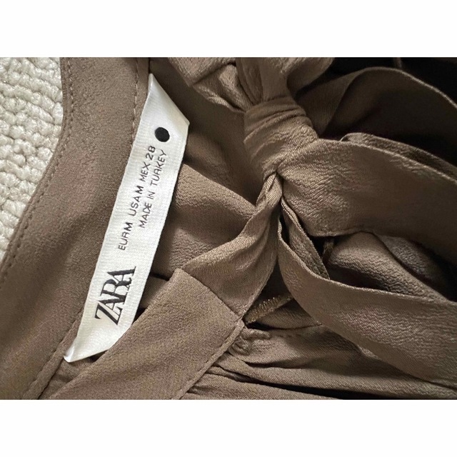 ZARA(ザラ)のZARA ブラウス レディースのトップス(シャツ/ブラウス(長袖/七分))の商品写真