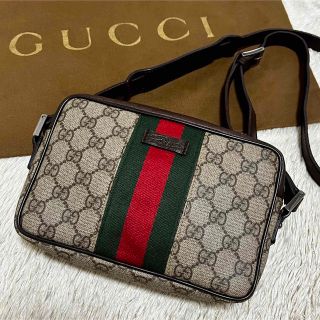 Gucci - グッチ ショルダーバッグ カメラバッグ GGスプリーム PVC