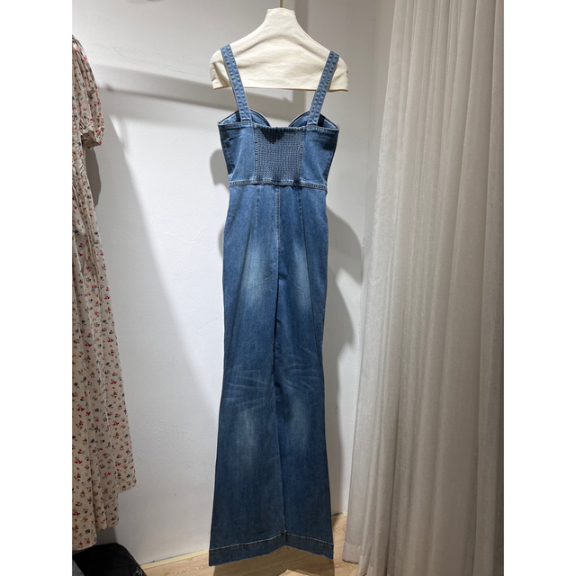 Alice+Olivia(アリスアンドオリビア)の❤️★Alice olive2023新作新品　デニム　オールインワン　オシャレ レディースのパンツ(オールインワン)の商品写真