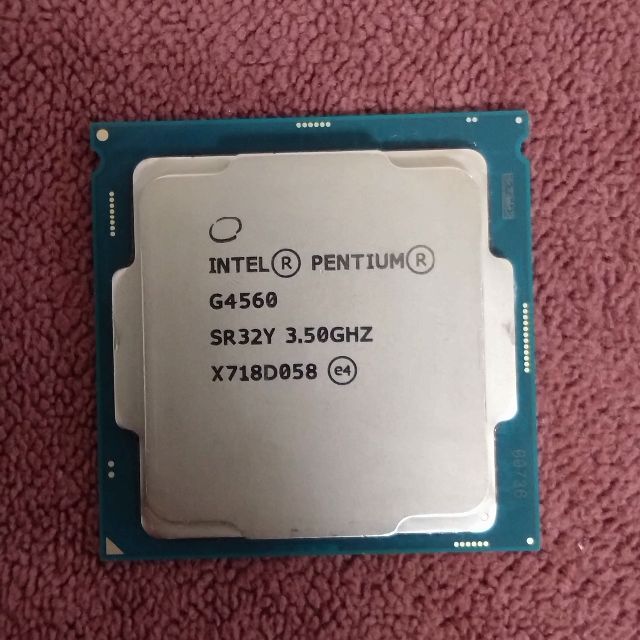 新品未開封　Pentium G4560