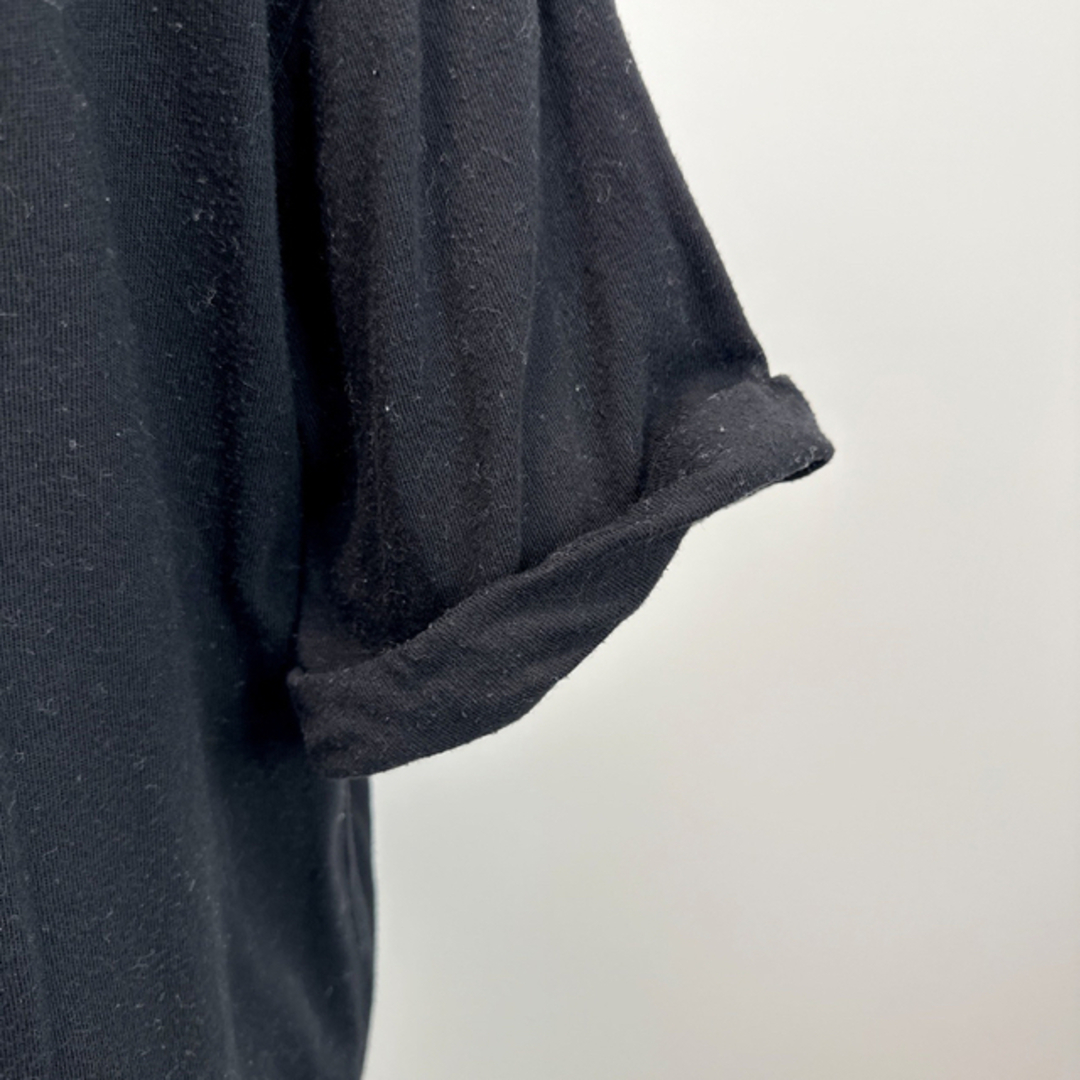 JEANASIS(ジーナシス)の【JEANASIS】 Tシャツ 黒 サイズフリー 穴あり レディースのトップス(Tシャツ(半袖/袖なし))の商品写真