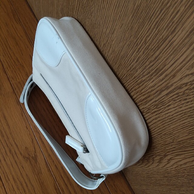 ANNA SUI(アナスイ)のバッグ アナスイ 白 夏 小型 レディースのバッグ(ハンドバッグ)の商品写真