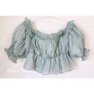 【新品未使用】ボリュームギャザーフリルオフショルブラウスの通販 by Hana +° shop｜ラクマ