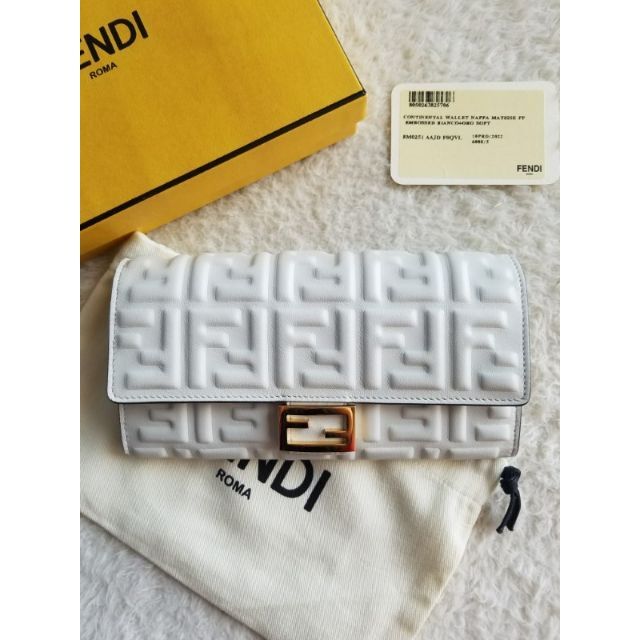 FENDI コンチネンタル長財布