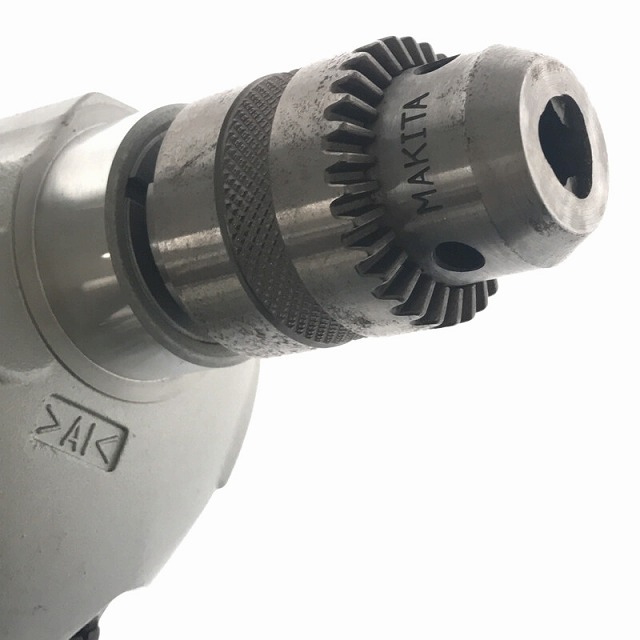 ☆比較的綺麗☆makita マキタ 100V 電気ドリル 6304LR 鉄工13mm ☆比較的綺麗☆makita マキタ 100V 電気ドリル 6304LR 鉄工13mm