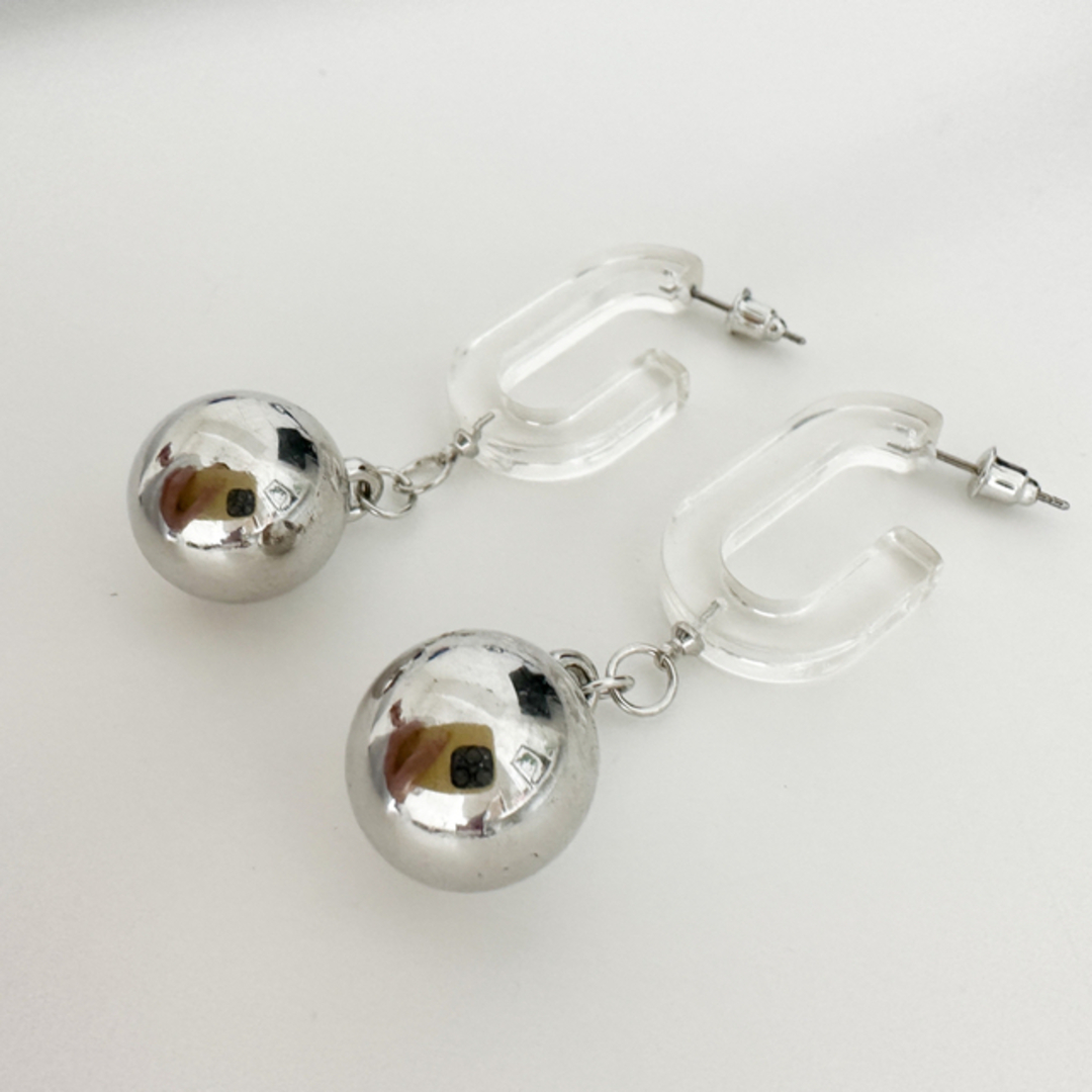 Silver ball x clear motif pierce シルバーピアス レディースのアクセサリー(ピアス)の商品写真