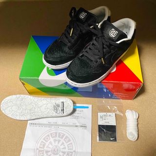 ナイキ(NIKE)の美品★MEDICOM TOY NIKE SB DUNK LOW OG QS 24(スニーカー)