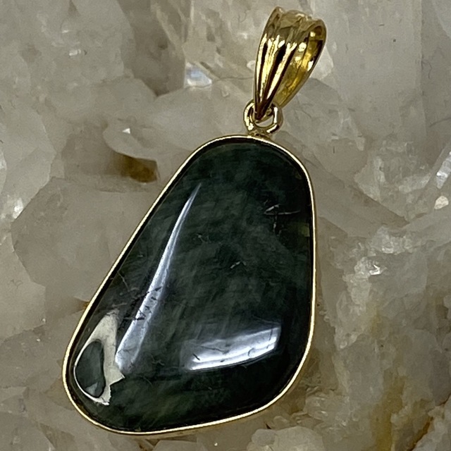 k18YG AU750 18金 天然サファイア ペンダント 6.88ct-tops.edu.ng