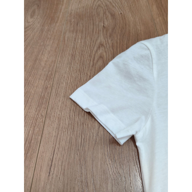 Alice+Olivia(アリスアンドオリビア)の❤️★Alice olive 新作新品　白　人柄　Tシャツ　オシャレ レディースのトップス(Tシャツ(半袖/袖なし))の商品写真