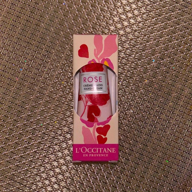 L'OCCITANE(ロクシタン)の値下【新品 未使用】ロクシタン ハンドクリーム ローズ 10ml コスメ/美容のボディケア(ハンドクリーム)の商品写真
