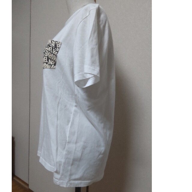 GU(ジーユー)のGU ジーユー Tシャツ MARVEL COMICS 白 Mサイズ 美品 レディースのトップス(Tシャツ(半袖/袖なし))の商品写真