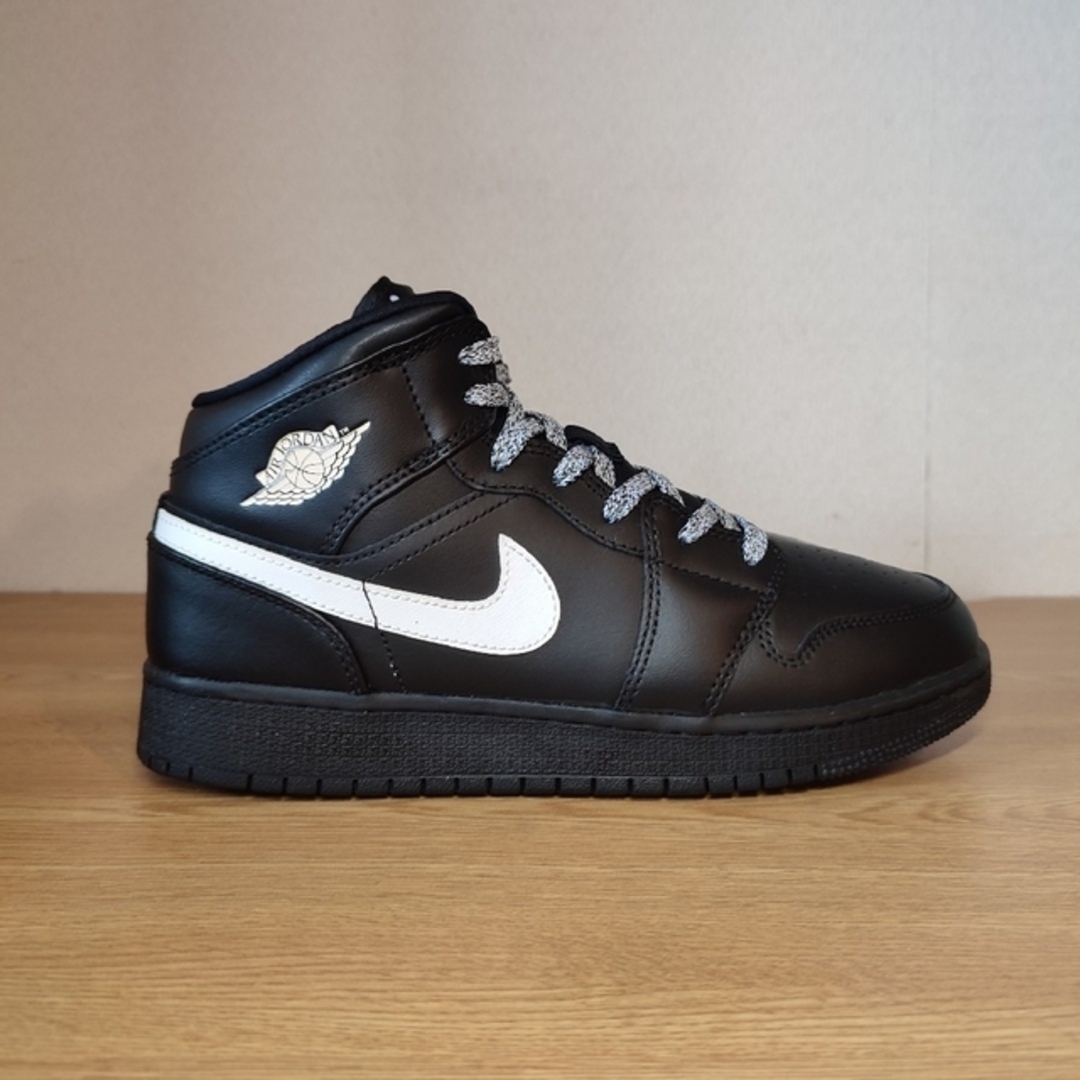 極美品 大人気 NIKE AIR JORDAN1 MID MONOTONE