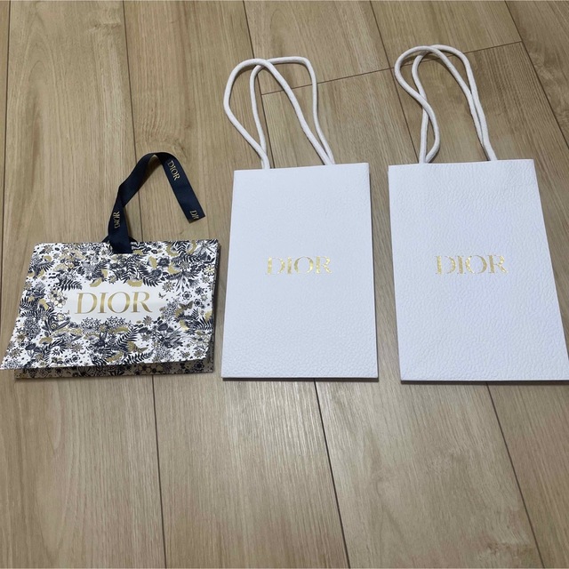 【週末限定値下げ】DIOR ショップ袋　セット売り レディースのバッグ(ショップ袋)の商品写真