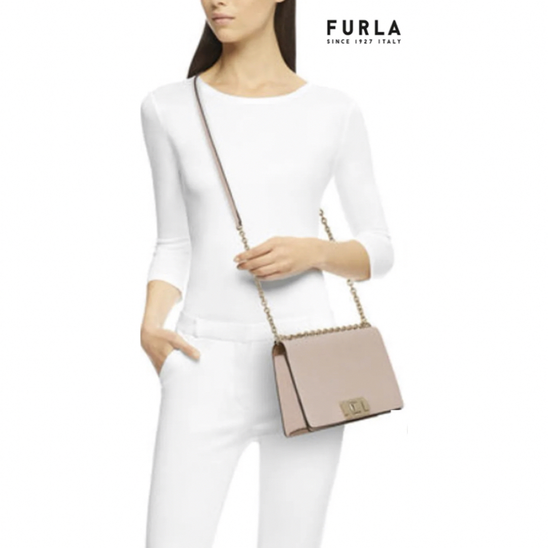 Furla(フルラ)の正規品 フルラ ショルダーバッグ FURLA ハンドバッグ ピンク チェーン レディースのバッグ(ハンドバッグ)の商品写真