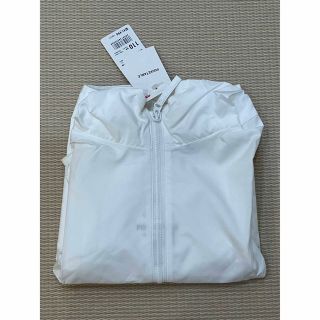 ユニクロ(UNIQLO)の未使用　ユニクロ　UVカットパーカー　110(ジャケット/上着)