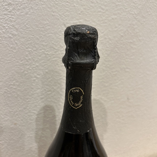 Dom Pérignon(ドンペリニヨン)の【未開栓】ドンペリ　1986年　750ml 希少！ 食品/飲料/酒の酒(シャンパン/スパークリングワイン)の商品写真